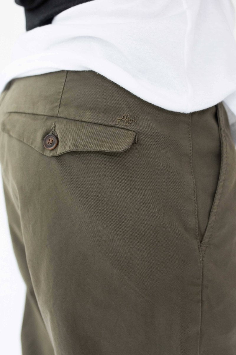 SLOUCHY CHINO / military - Aniven